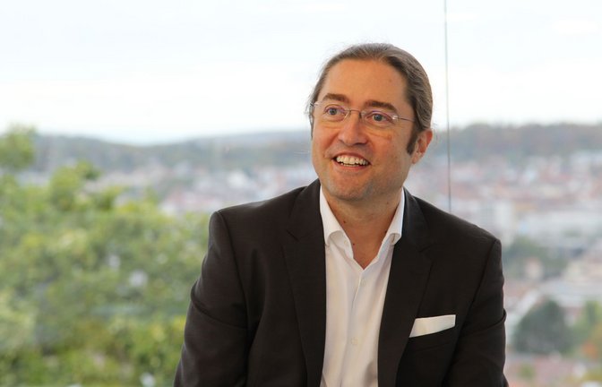 „Luxus ist im Deutschen sehr negativ konnotiert und wird vor allem als verschwenderischer Aufwand wahrgenommen“, sagt Fernando Fastoso.<span class='image-autor'>Foto: Hochschule Pforzheim/Axel Grehl</span>