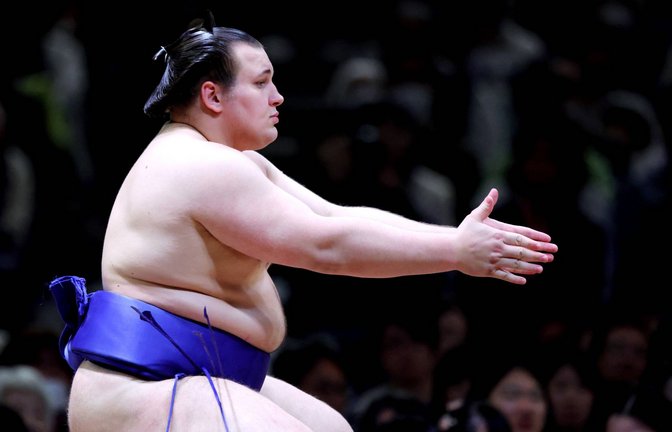 Der Ukrainer Danylo Yavhusishyn strebt an die Spitze der japanischen Sumoringer.<span class='image-autor'>Foto: IMAGO/AFLOSPORT</span>
