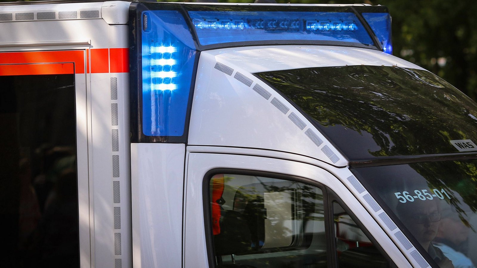 Bei einer Auseinandersetzung in Schwäbisch Gmünd ist am Freitagabend ein Mann schwer verletzt worden (Symbolfoto).Foto: IMAGO/Maximilian Koch/IMAGO/Maximilian Koch