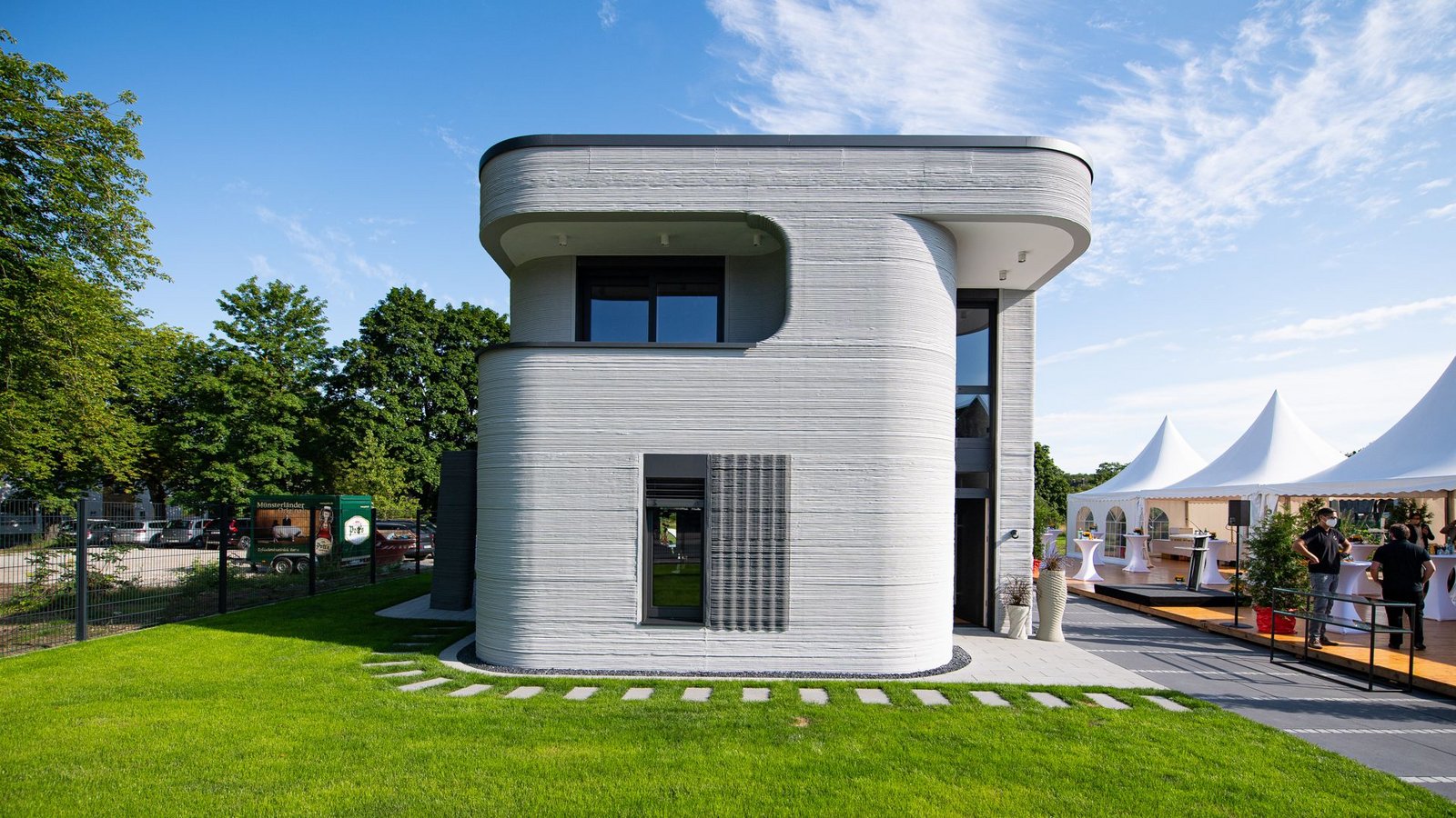 Im westfälischen Beckum steht bundesweit das erste 3D-Drucker-Haus bundesweit.Foto: picture alliance/dpa/Guido Kirchner Im westfälischen Beckum steht bundesweit das erste 3D-Drucker-Haus bundesweit.Foto: picture alliance/dpa/Guido Kirchner