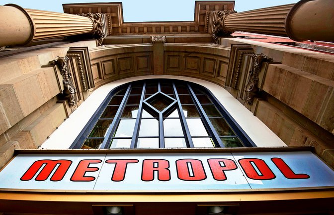 Das Metropol-Kino soll bald in neuem Glanz erstrahlen. Der Tag des offenen Denkmals bietet erste Eindrücke.Das Metropol-Kino soll bald in neuem Glanz erstrahlen. Der Tag des offenen Denkmals bietet erste Eindrücke.<span class='image-autor'>Foto: Lichtgut/Leif Piechowski</span>