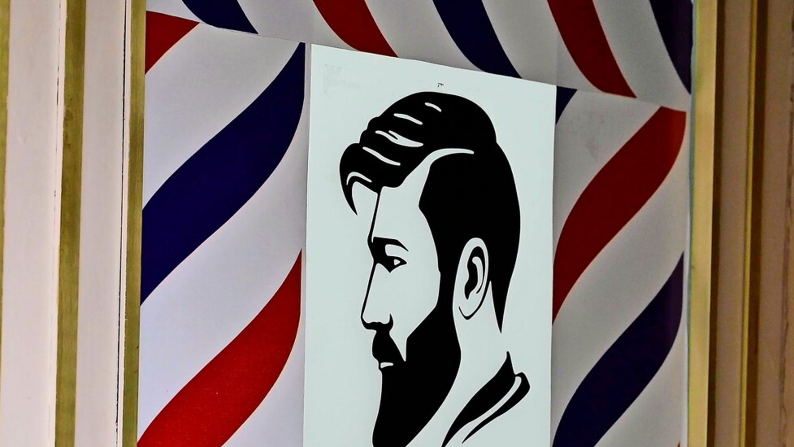 Barbershops und Nagelstudios werden vom Gesetzgeber stärker in den Fokus genommen (Symbolbild).Foto: imago/Matthias Wehnert Barbershops und Nagelstudios werden vom Gesetzgeber stärker in den Fokus genommen (Symbolbild).Foto: imago/Matthias Wehnert