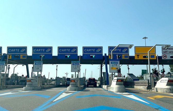 In Italien soll es bei Verspätungen wegen Autobahn-Baustellen jetzt Geld zurückgeben. (Archivbild)<span class='image-autor'>Foto: Christoph Sator/dpa</span>