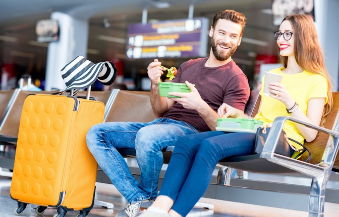 Eigenes Essen ins Flugzeug mitnehmen – Darf ich das?<span class='image-autor'>Foto: RossHelen / shutterstock.com</span>
