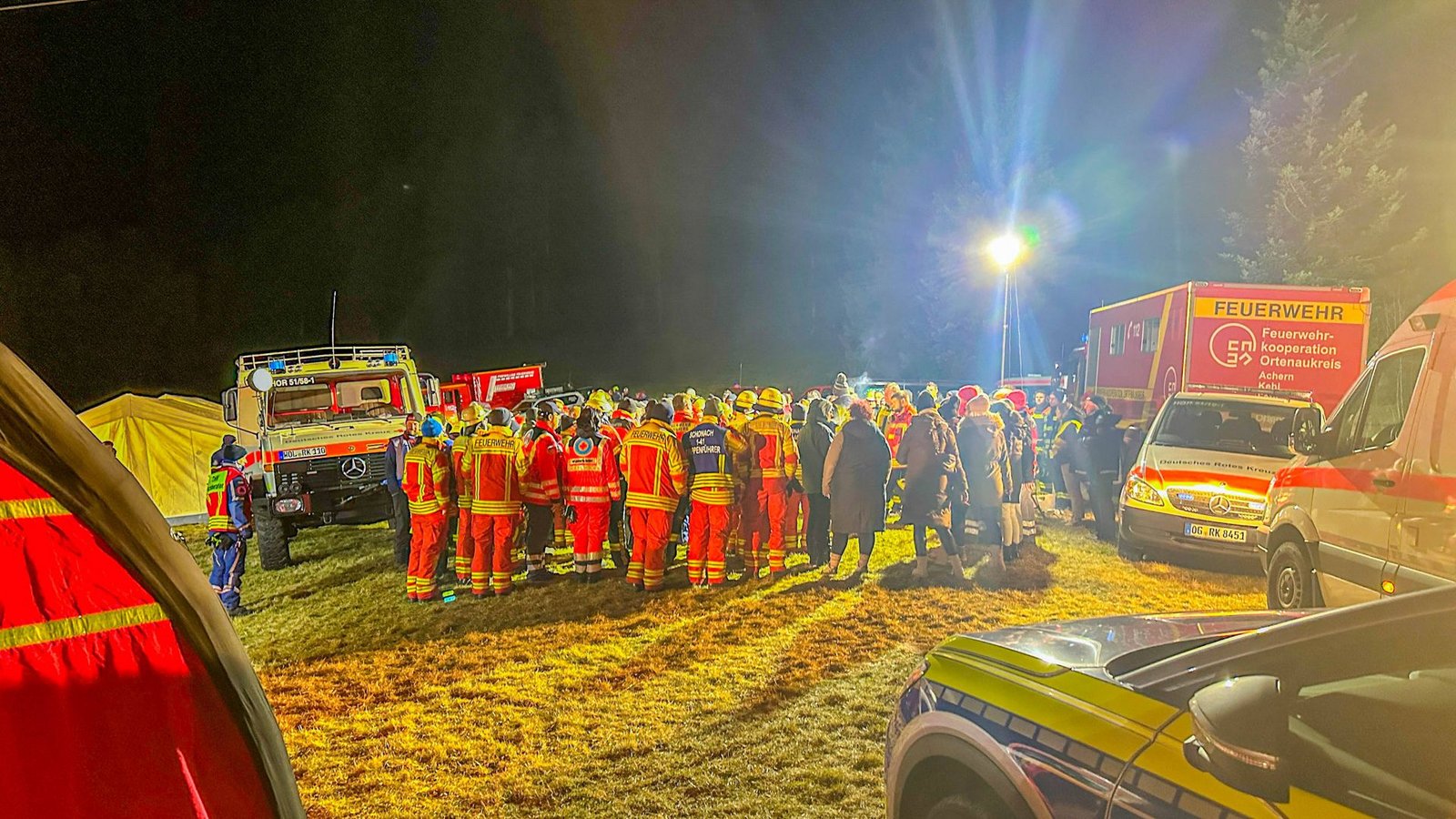 Rund 250 Einsatzkräfte und 200 Freiwillige suchten nach dem Kind .Foto: IMAGO/Einsatz-Report24/IMAGO/Marco Dürr / EinsatzReport24 Rund 250 Einsatzkräfte und 200 Freiwillige suchten nach dem Kind .Foto: IMAGO/Einsatz-Report24/IMAGO/Marco Dürr / EinsatzReport24