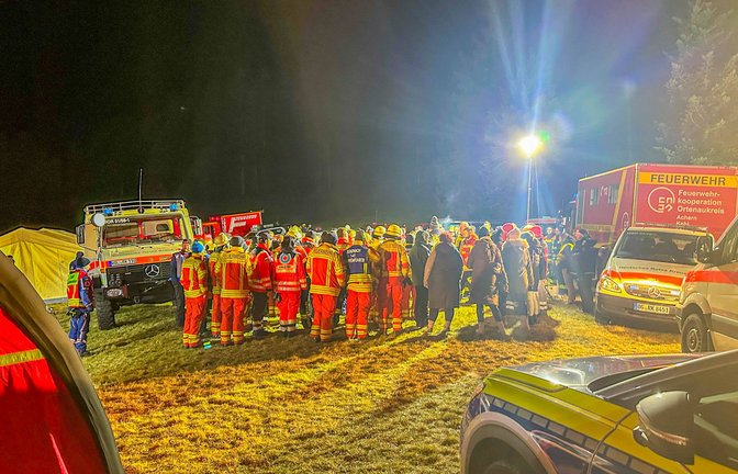 Rund 250 Einsatzkräfte und 200 Freiwillige suchten nach dem Kind .<span class='image-autor'>Foto: IMAGO/Einsatz-Report24/IMAGO/Marco Dürr / EinsatzReport24</span>