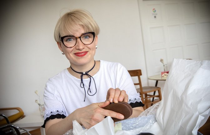 Katarina Sribnytska hat sieben Dinge eingepackt, die ihr wichtig sind. Es sind Erinnerungen.<span class='image-autor'>Foto: Horst Rudel</span>
