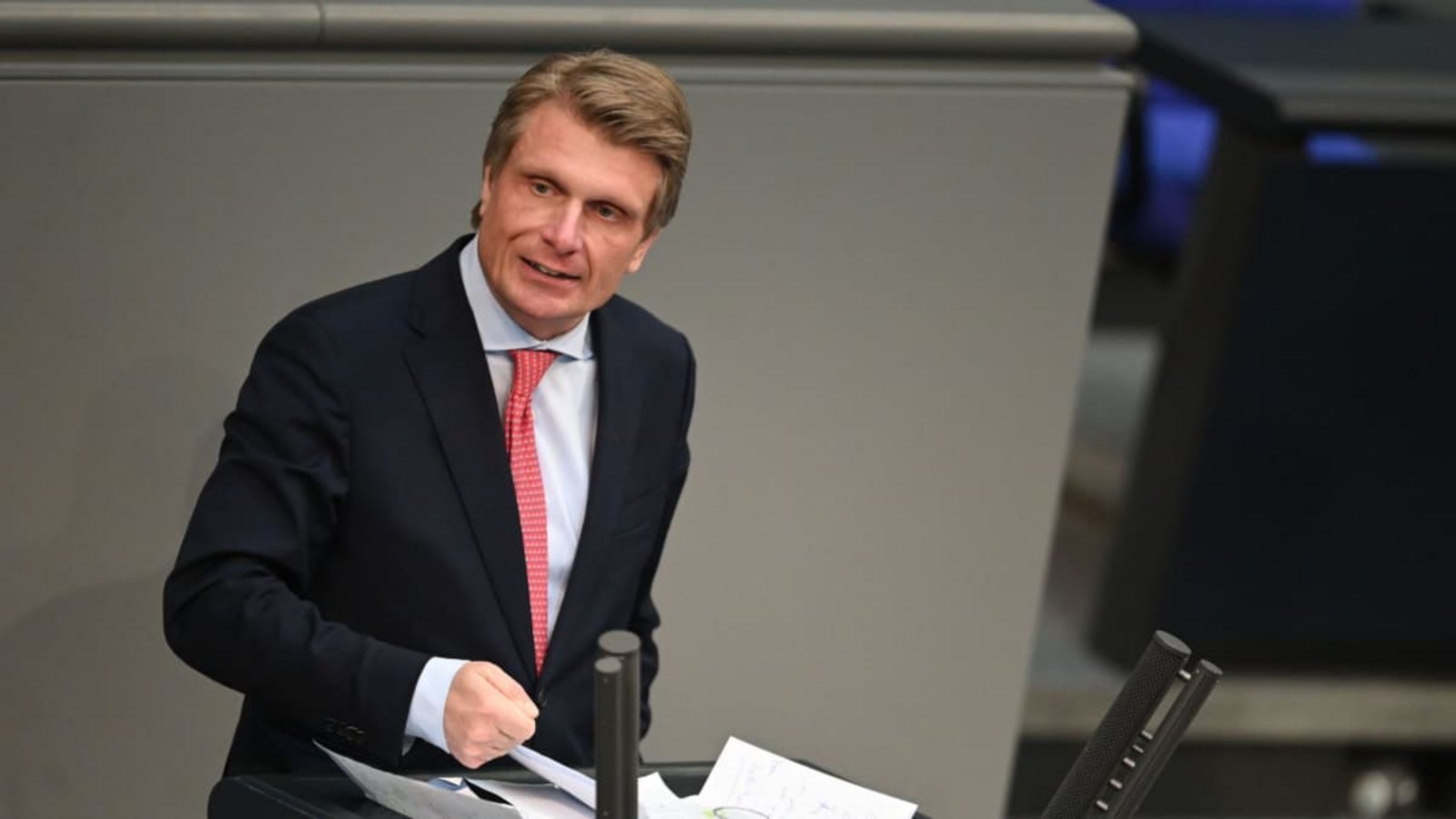 Die Entwicklungen um Thomas Bareiß werfen für die CDU Fragen auf - deren Beantwortung fällt unterschiedlich aus.dpa Die Entwicklungen um Thomas Bareiß werfen für die CDU Fragen auf - deren Beantwortung fällt unterschiedlich aus.dpa