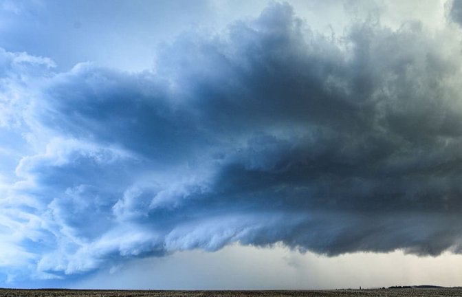 Gewitterwolken über Deutschland (Archivbild).<span class='image-autor'>Alexander Wolf/onw-images/dpa</span>