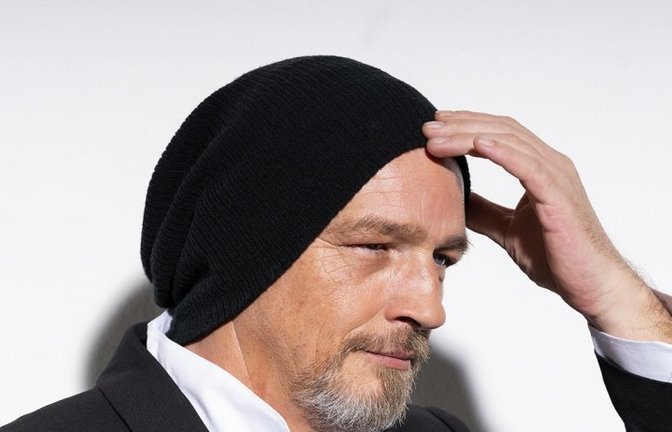 „Schnee, der auf Ceran fällt ...“ ist der Titel von Torsten Sträters aktuellem Programm, mit dem er in Pforzheim zu hören ist.  <span class='image-autor'>Foto: p</span>