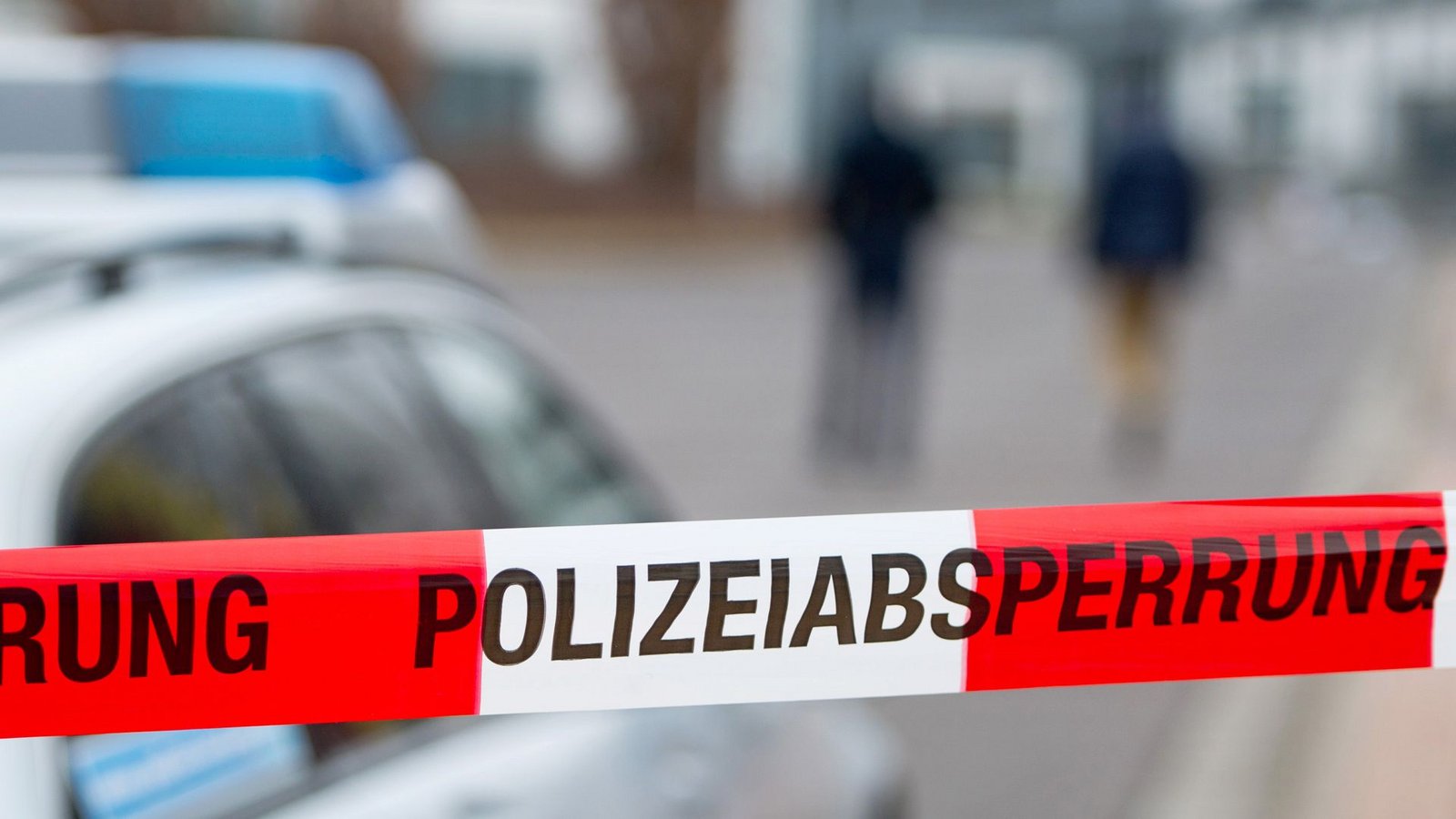 Das Gebiet wurde weiträumig abgesperrt, Anwohner evakuiert. (Symbolbild)Foto: dpa/Marc Tirl Das Gebiet wurde weiträumig abgesperrt, Anwohner evakuiert. (Symbolbild)Foto: dpa/Marc Tirl