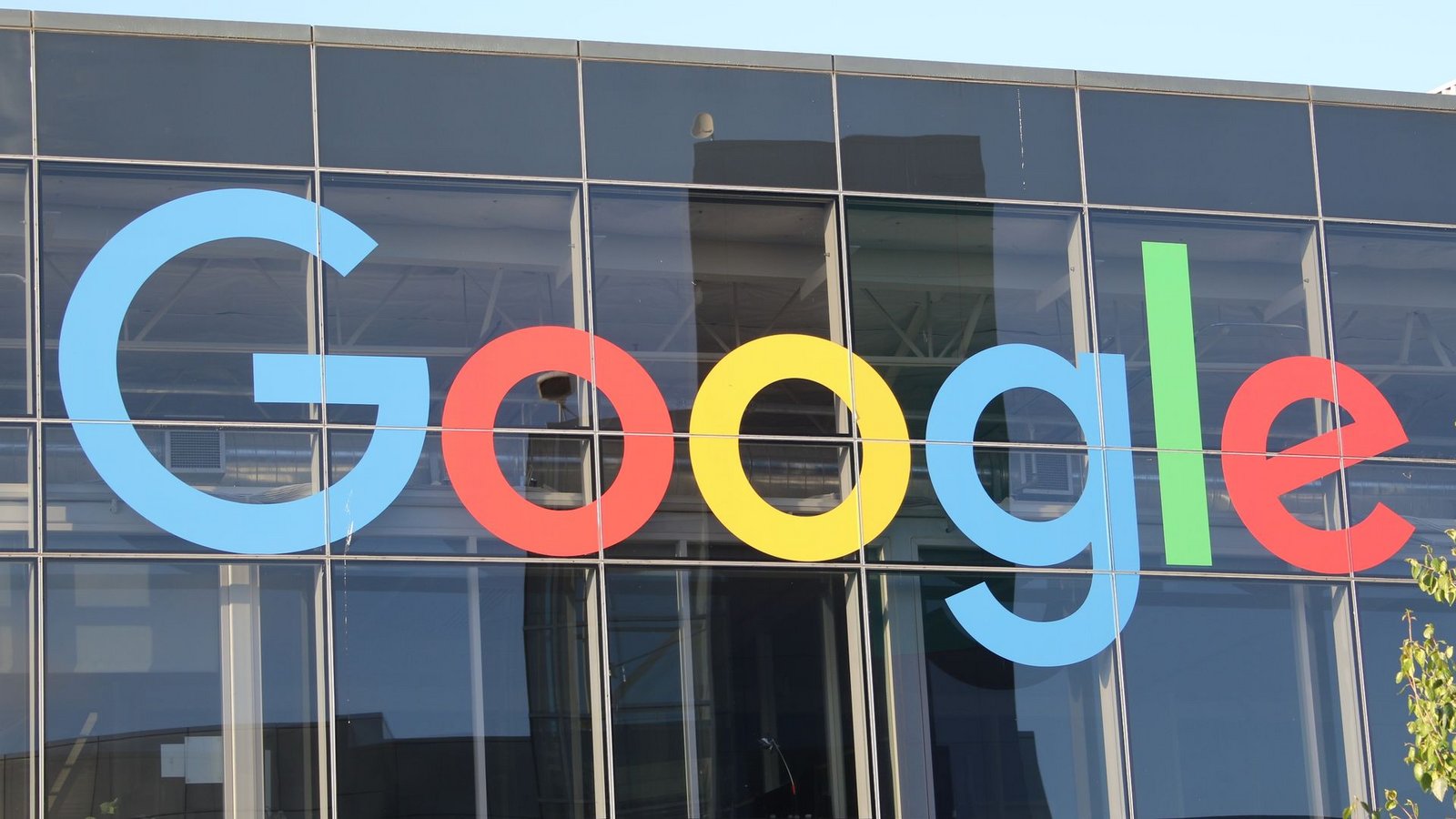 Google hat nach Angaben von Lennox 12,7 Millionen Konten von Werbetreibenden blockiert oder entfernt. Das entspricht fast einer Verdoppelung gegenüber dem Vorjahr.Foto: Christoph Dernbach/dpa