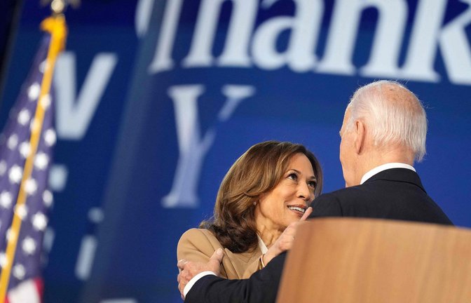 Joe Biden will die designierte Kandidatin der US-Demokraten, Kamala Harris, im Wahlkampf unterstützen.<span class='image-autor'>Foto: Getty Images via AFP/ANDREW HARNIK</span>