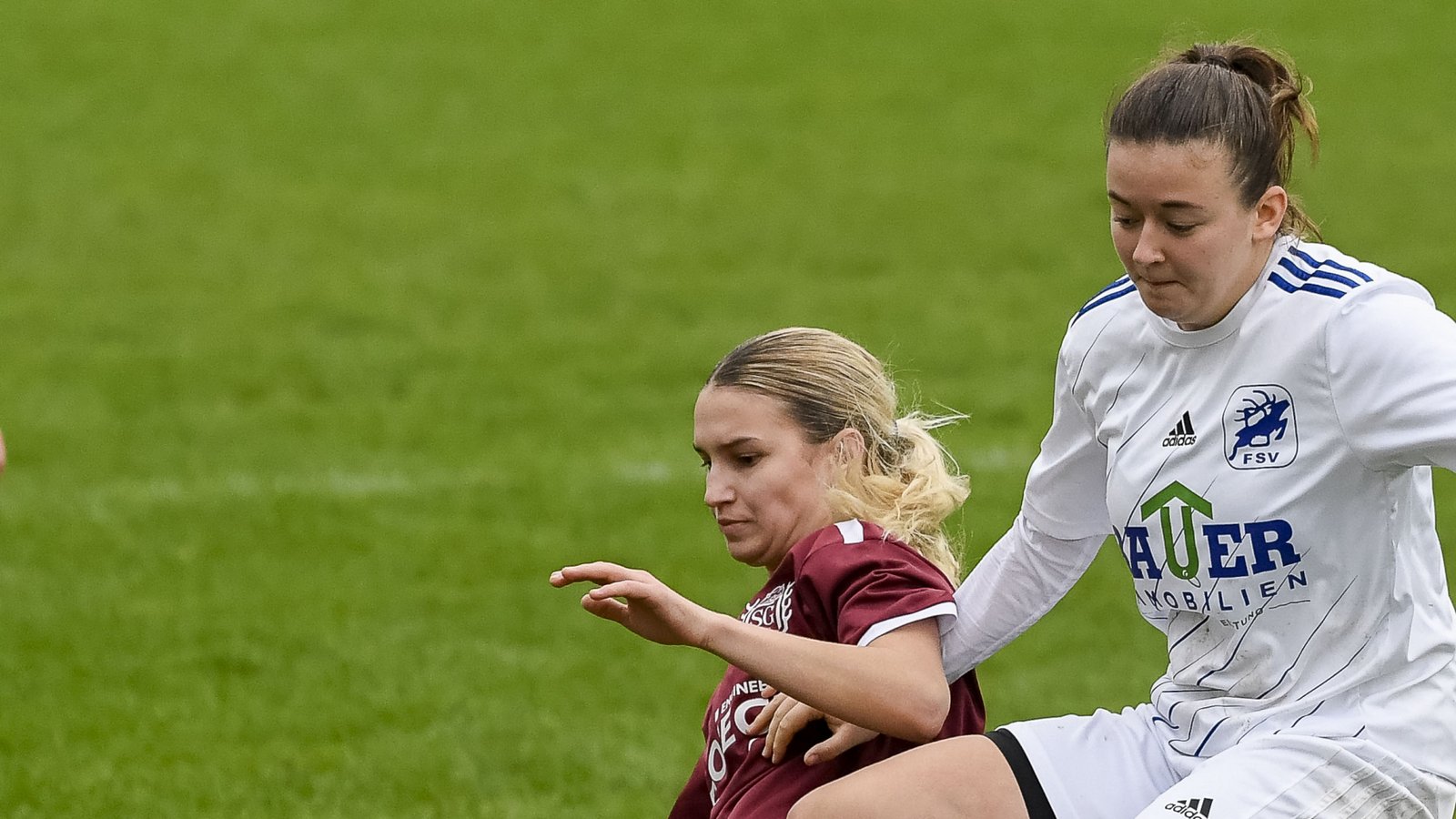Die SGM Roßwag/Großglattbach mit Amelie Schmid (links) hat die Schlussphase bestimmt und mit 3:0 gewonnen. Archivfoto: Leitner Die SGM Roßwag/Großglattbach mit Amelie Schmid (links) hat die Schlussphase bestimmt und mit 3:0 gewonnen. Archivfoto: Leitner