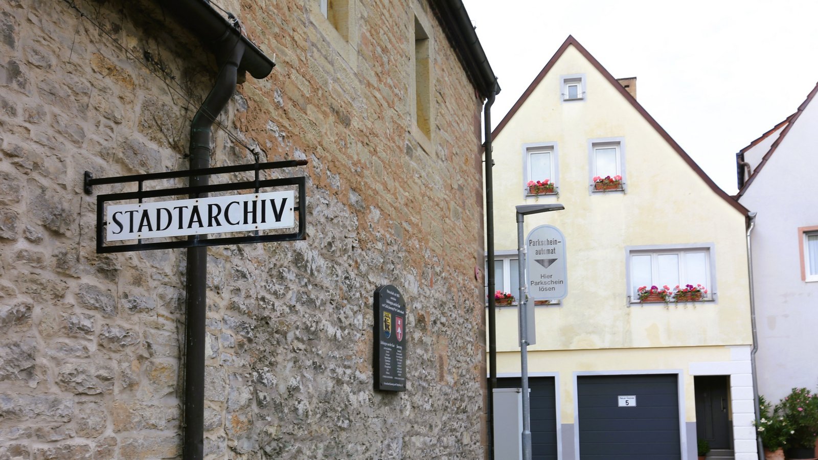 Die Neue Gasse direkt oberhalb des Vaihinger Stadtarchivs war im Februar Schauplatz einer Messerstecherei. Foto: Küppers