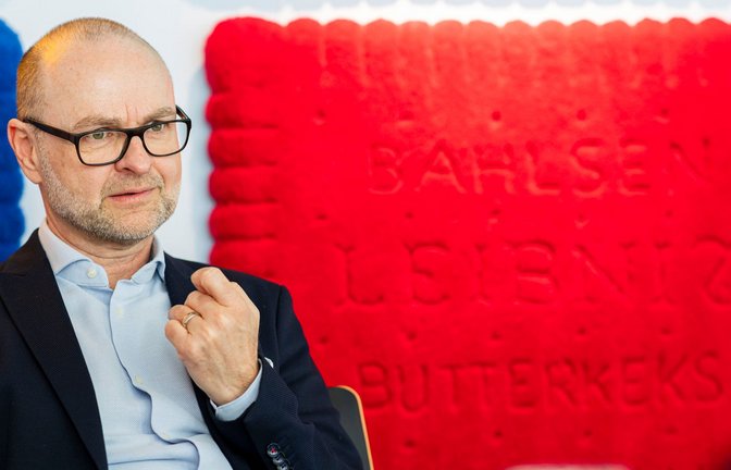 Bahlsen-Chef Alexander Kühnen sieht viele AfD-Positionen als unvereinbar mit den Unternehmenswerten.<span class='image-autor'>Foto: Michael Matthey/dpa</span>