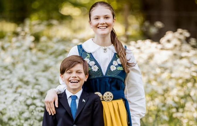 Prinz Oscar (l.) und Prinzessin Estelle zum schwedischen Nationalfeiertag 2026.<span class='image-autor'>Foto: instagram.com/kungahuset</span>