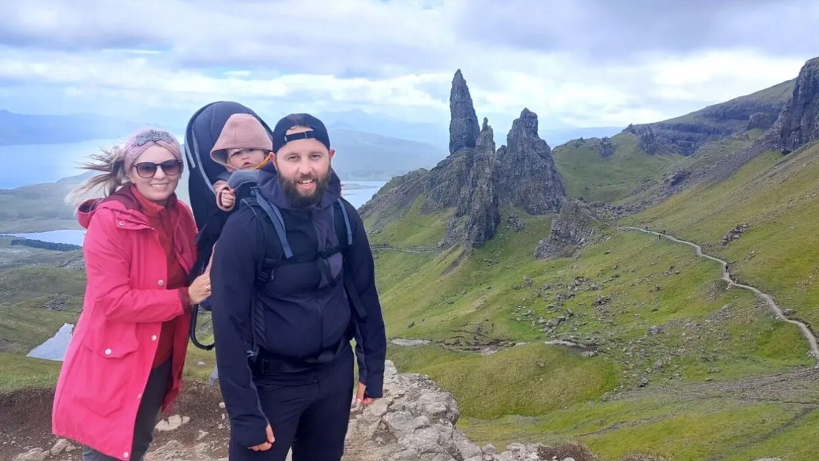 Der Anfang war holprig, dann fanden Sabrina und Sascha Prater aber zueinander. Ihr gemeinsames Hobby: Reisen. Da nehmen sie nun auch gerne ihre kleine Tochter mit.Foto: privat Der Anfang war holprig, dann fanden Sabrina und Sascha Prater aber zueinander. Ihr gemeinsames Hobby: Reisen. Da nehmen sie nun auch gerne ihre kleine Tochter mit.Foto: privat
