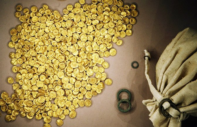 Der Goldschatz war im November 2022 aus dem Kelten Römer Museum im oberbayerischen Manching gestohlen worden. (Archivbild)<span class='image-autor'>Foto: Frank Mächler/dpa</span>