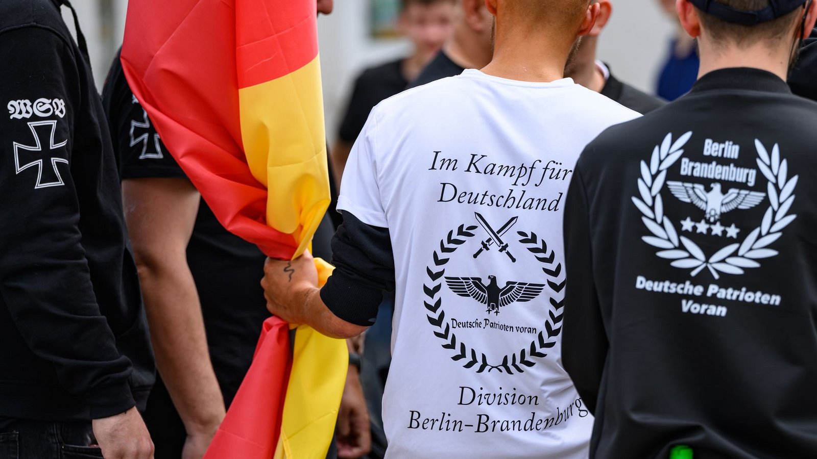 Die Türkische Gemeinde in Deutschland (TGD) fragt angesichts von rechter Gewalt und mit Blick auf die Landtagswahlen im Herbst: Wer kümmert sich um unsere Sicherheit? (Symbolbild)Foto: Patrick Pleul/dpa Die Türkische Gemeinde in Deutschland (TGD) fragt angesichts von rechter Gewalt und mit Blick auf die Landtagswahlen im Herbst: Wer kümmert sich um unsere Sicherheit? (Symbolbild)Foto: Patrick Pleul/dpa