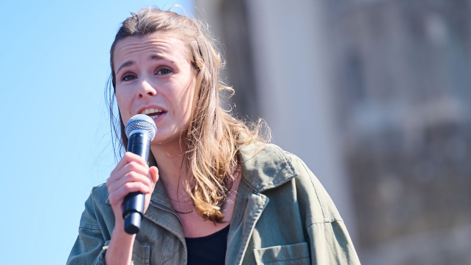 Aktivistin Luisa Neubauer vermisst eine sachliche und ehrliche Debatte zum Klimaschutz.Foto: Annette Riedl/dpa/Annette Riedl Aktivistin Luisa Neubauer vermisst eine sachliche und ehrliche Debatte zum Klimaschutz.Foto: Annette Riedl/dpa/Annette Riedl