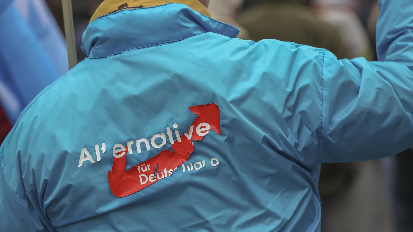 Nach einem Hitlergruß beim AfD-Kreisparteitag in Unna ermittelt der Staatsschutz (Symbolfoto).Foto: IMAGO/Moritz Schlenk/IMAGO Nach einem Hitlergruß beim AfD-Kreisparteitag in Unna ermittelt der Staatsschutz (Symbolfoto).Foto: IMAGO/Moritz Schlenk/IMAGO