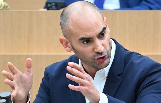 Finanzminister Danyal Bayaz will keine Auszahlung der Tariferhöhung mit dem April-Gehalt zusagen.<span class='image-autor'>Foto: Bernd Weißbrod/dpa</span>
