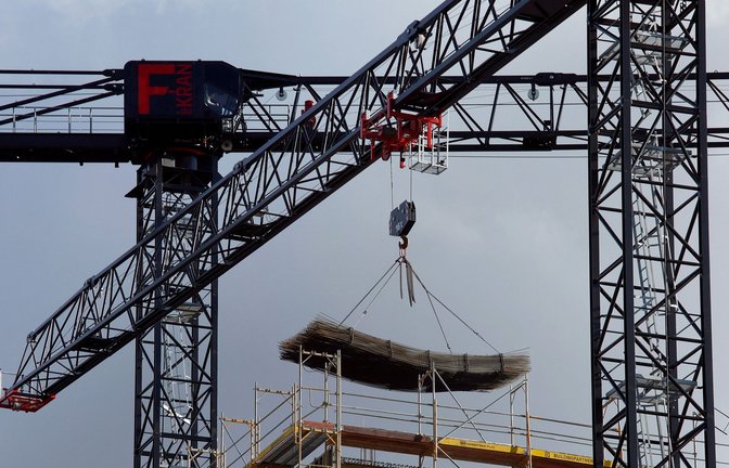 Der Bau schwächelt. Helfen nun Rezepte von früher?<span class='image-autor'>Foto: dpa/Carsten Koall</span>
