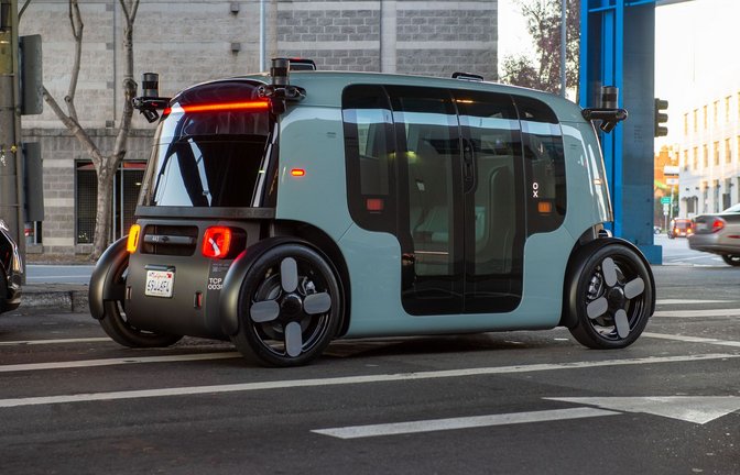 Die Wagen von Zoox haben weder Lenkrand, noch Pedale.<span class='image-autor'>Foto: Andrej Sokolow/dpa</span>