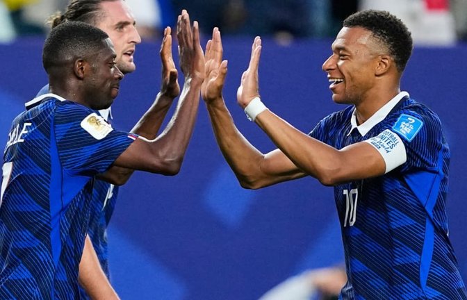 Am 18. Juli 2026 spielt Frankreich gegen England. Welchen Tipp geben KI-Chabots für das Spiel um Platz drei der WM 2026 ab?<span class='image-autor'>Petr David Josek/AP/dpa</span>