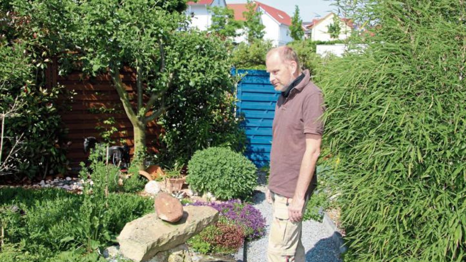Roland Kissing hat bereits ein passendes Plätzchen für das geplante Wasserspiel im Auge. vg