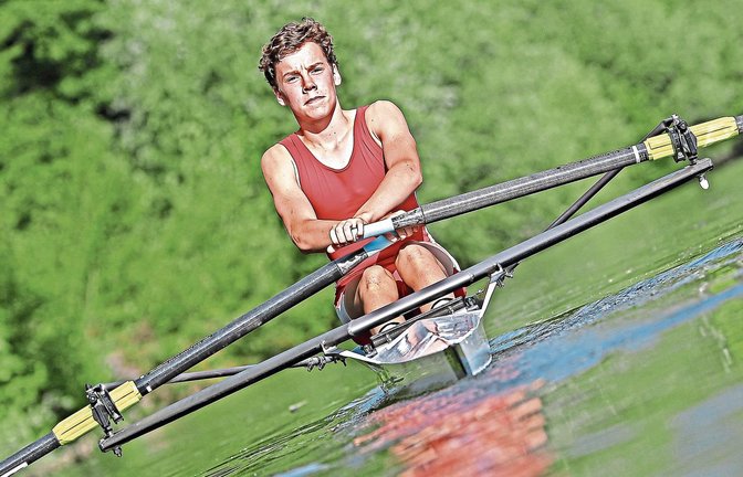 Spitzname „Zerstörer“: Wenn Anton Gnann rudert, dann gibt es für den 14-Jährigen vom Stuttgart-Cannstatter Ruderclub kein Halten mehr.  Foto: Baumann