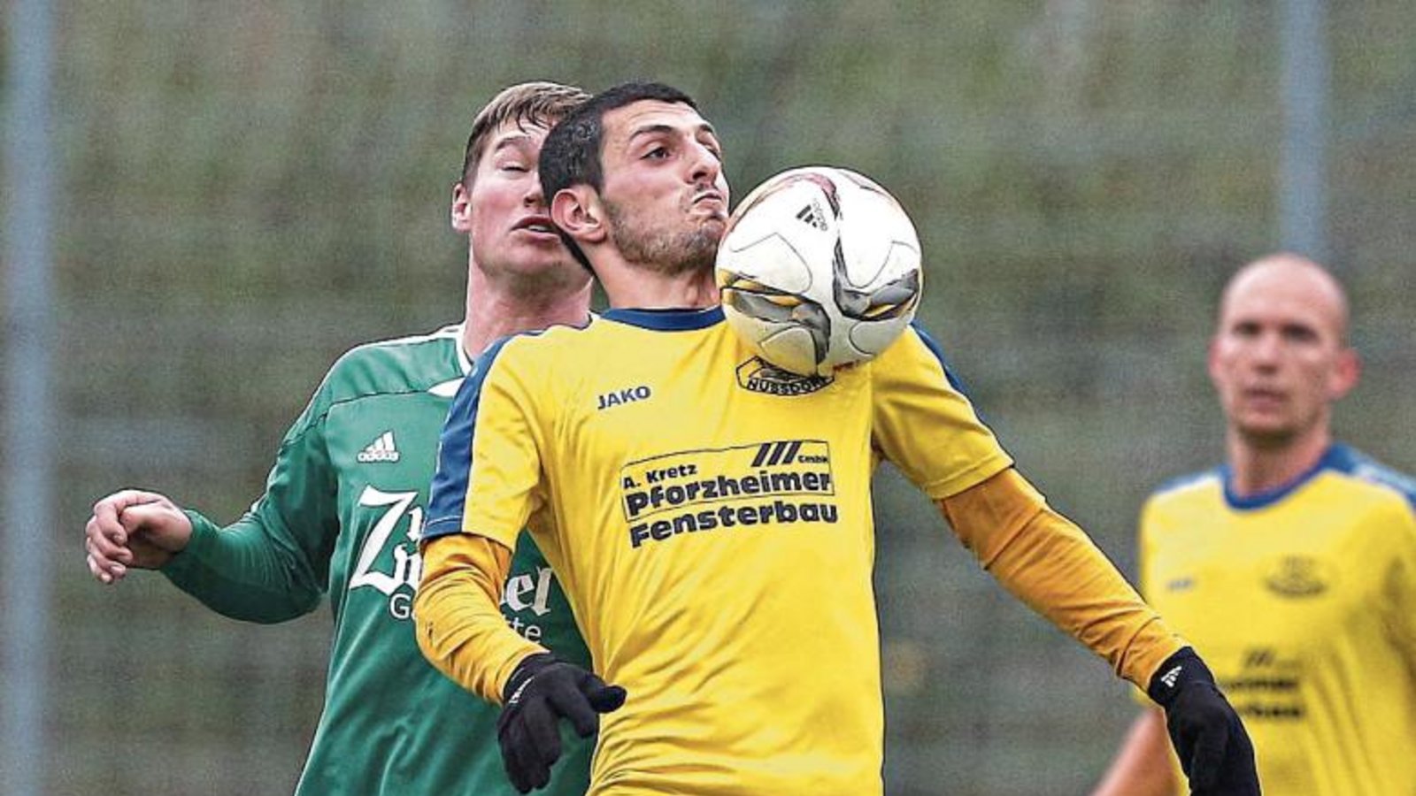 Für Spielertrainer Sinan Yilmaz (Mitte) geht es in der Vorbereitung erst einmal lange um Fitness, ehe die Ballbehandlung dazukommt. Jetzt ist Nussdorf bereit für den TSV Bönnigheim. Foto: Küppers Für Spielertrainer Sinan Yilmaz (Mitte) geht es in der Vorbereitung erst einmal lange um Fitness, ehe die Ballbehandlung dazukommt. Jetzt ist Nussdorf bereit für den TSV Bönnigheim. Foto: Küppers