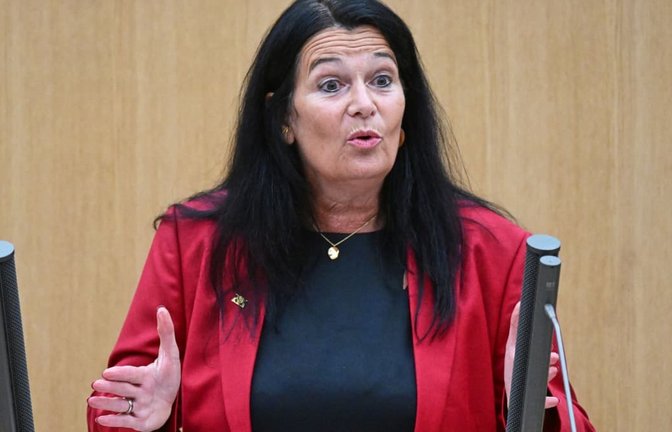 Katrin Steinhülb-Joos, schulpolitische Sprecherin der SPD-Fraktion im Landtag, will, dass Eltern bei Kita-Gebühren entlastet werden - noch bevor das verbindliche kostenlose Kita-Jahr kommt.<span class='image-autor'>Bernd Weißbrod/dpa</span>