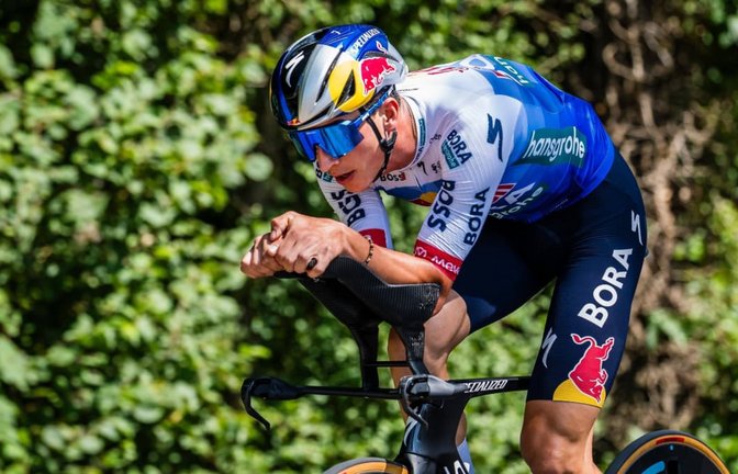 Dramatisches Ende für Florian Lipowitz: Der 25-Jährige aus der Nähe von Ulm stürzt schwer&nbsp;– und muss die Tour abbrechen.<span class='image-autor'>IMAGO/Gvg</span>