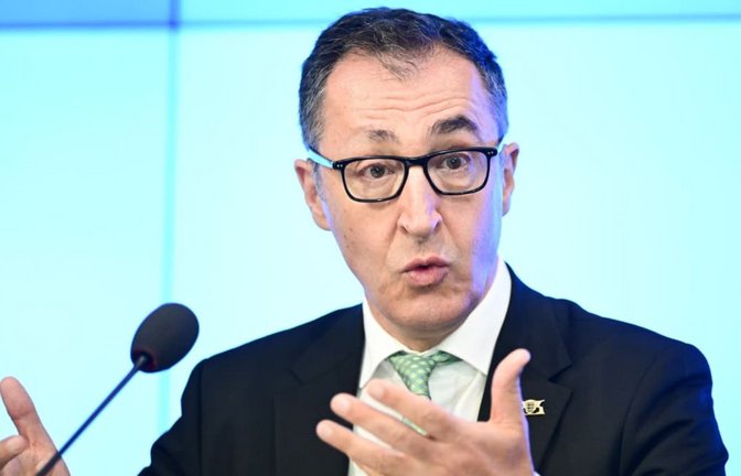 Der baden-württembergische Ministerpräsident Cem Özdemir sieht den Kampf gegen den Terror als eine gesamtgesellschaftliche Aufgabe.<span class='image-autor'>Bernd Weißbrod/dpa</span>