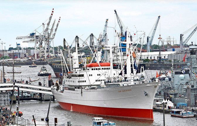 Die Cap San Diego fuhr früher zwischen Europa und Südamerika. Heute ist sie   Museumsschiff, Hotel, Eventlocation<span class='image-autor'>Foto: /Martin Wagner</span>