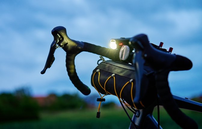 Der Hersteller Knog ruft Fahrradlichter zurück (Symbolbild).<span class='image-autor'>Foto: Lazy_Bear / shutterstock.com</span>
