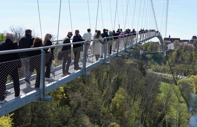 Besucherinnen und Besucher können ab dem 24. April über die 606 Meter  lange Brücke laufen.<span class='image-autor'>Foto: Andreas Rosar Fotoagentur-Stuttgart</span>