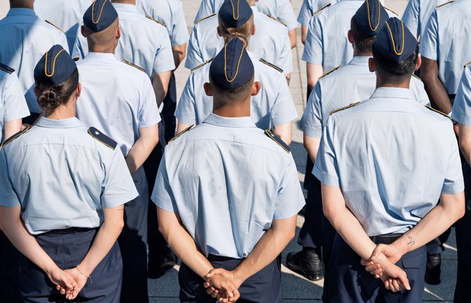 Schätzungsweise etwa 3000 muslimische Soldaten dienen in der Bundeswehr.<span class='image-autor'>Foto: IMAGO/Stefan Zeitz</span>