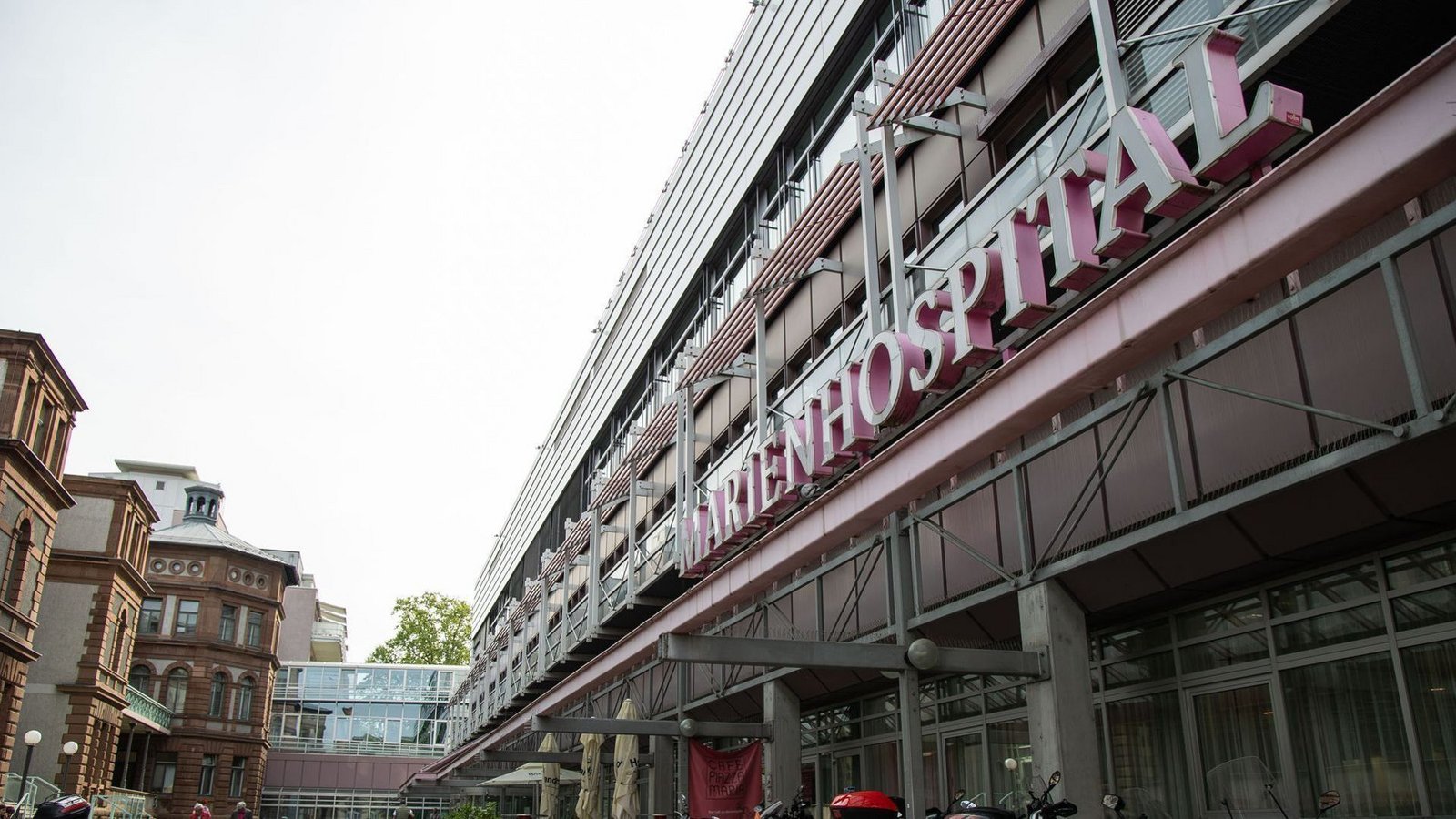 Das Marienhospital ist eines der größten Krankenhäuser in der Landeshauptstadt.Foto: Lichtgut/Leif Piechowski Das Marienhospital ist eines der größten Krankenhäuser in der Landeshauptstadt.Foto: Lichtgut/Leif Piechowski