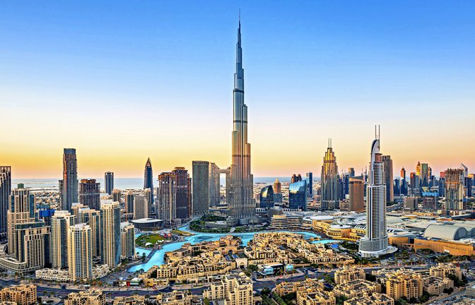 Der 830 Meter hohe Burj Khalifa prägt Dubais Skyline.<span class='image-autor'>Foto: Rastislav Sedlak SK - stock.adob</span>