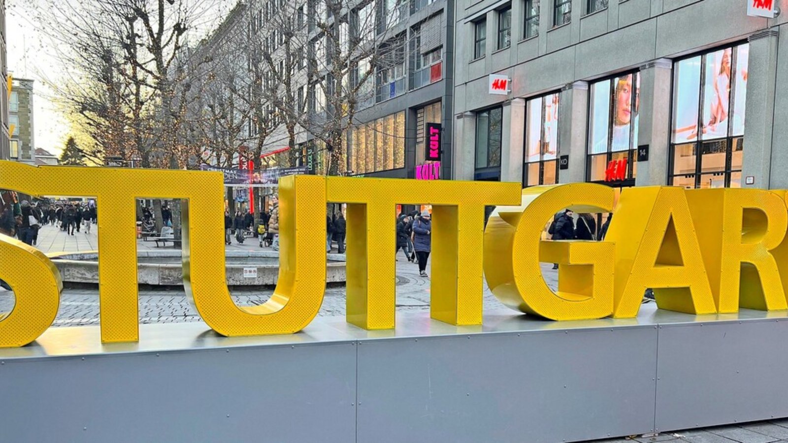 Zweifach umlackiert: Die CDU im Stuttgarter Gemeinderat wollte eine neues, deutlich größeres Stuttgart-Sign als dieses bestehende. Ihre Forderung hatte sie für den Haushalt 2026/27 durchgesetzt.Foto: STZN/Konstantin Schwarz Zweifach umlackiert: Die CDU im Stuttgarter Gemeinderat wollte eine neues, deutlich größeres Stuttgart-Sign als dieses bestehende. Ihre Forderung hatte sie für den Haushalt 2026/27 durchgesetzt.Foto: STZN/Konstantin Schwarz