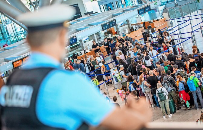 Für Passagiere, die am Donnerstag von Stuttgart aus über Frankfurt in die Welt fliegen wollten, gestaltete sich die Reise schwierig.<span class='image-autor'>Foto: Lichtgut/Christoph Schmidt</span>