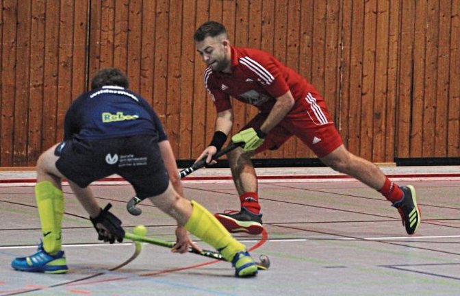 Manuel Max (rechts) präsentierte sich bei den Spielen in Baden in Topform. Der Sersheimer war an fast allen Treffern des Bietigheimer HTC beteiligt. Foto: Archiv/Nachreiner