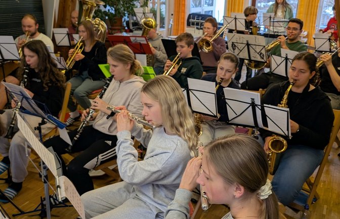 Die Horrheimer Musikerinnen und Musiker proben für ihr „Konzert in der Kirche“.  <span class='image-autor'>Foto: p</span>