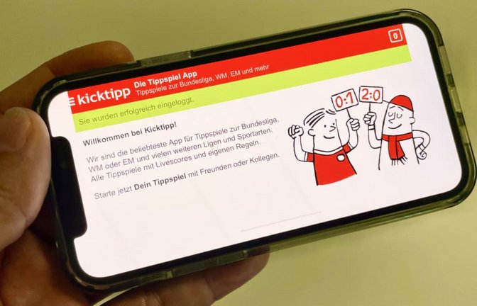 Das Laden der Kicktipp-App und die Anmeldung sind kinderleicht – und kostenlos. Danach entscheidet das Glück und das Fußballwissen.<span class='image-autor'>Jens Olbrich</span>