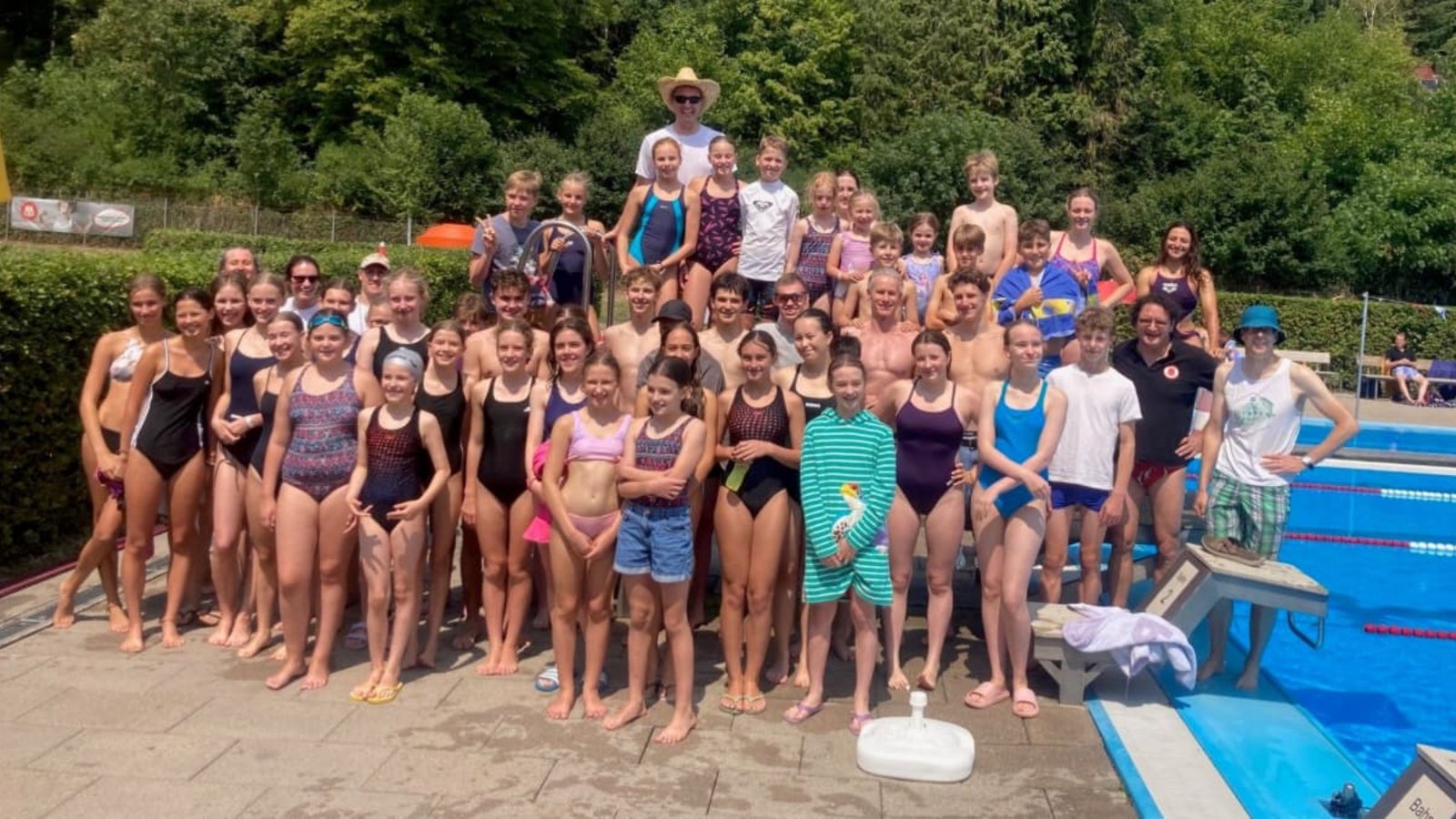 Treffen der Generationen: Kinder und Jugendliche sowie Aktive der Schwimmabteilung des MTV Stuttgart bei den Vereinsmeisterschaften am 26. Juli 2026Matthias Gregor