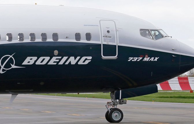 Rund 470 Maschinen des Typs Boeing 737 Max sollen auf Risse neben Türen überprüft werden. (Archivbild)<span class='image-autor'>Ted S. Warren/AP/dpa</span>