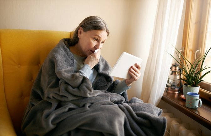 Muss man sich dick einpacken, bis die Heizperiode beginnt?<span class='image-autor'>Foto: shurkin_son / shutterstock.com</span>